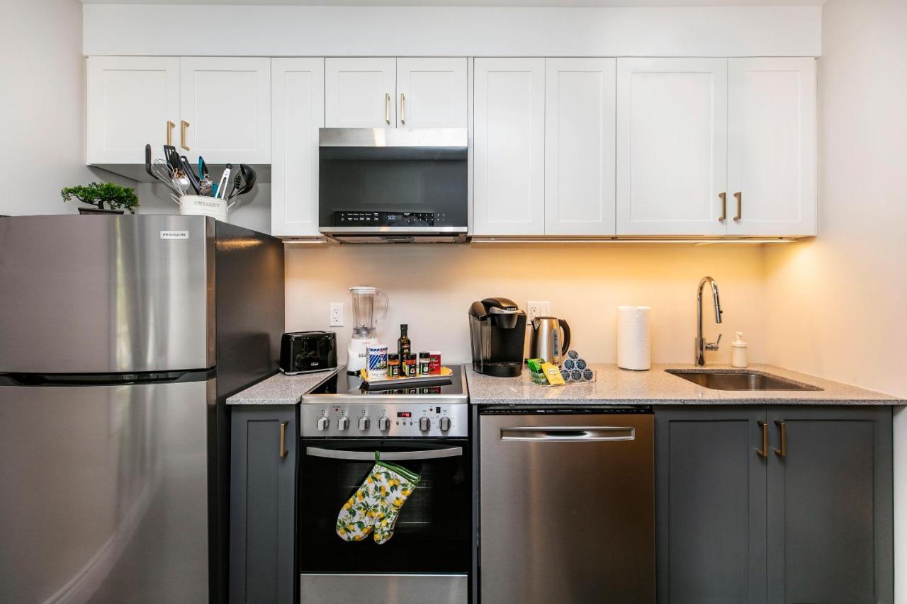 Luxury 1Br With King Bed - Steps From Byward Market! Lejlighed Ottawa Eksteriør billede